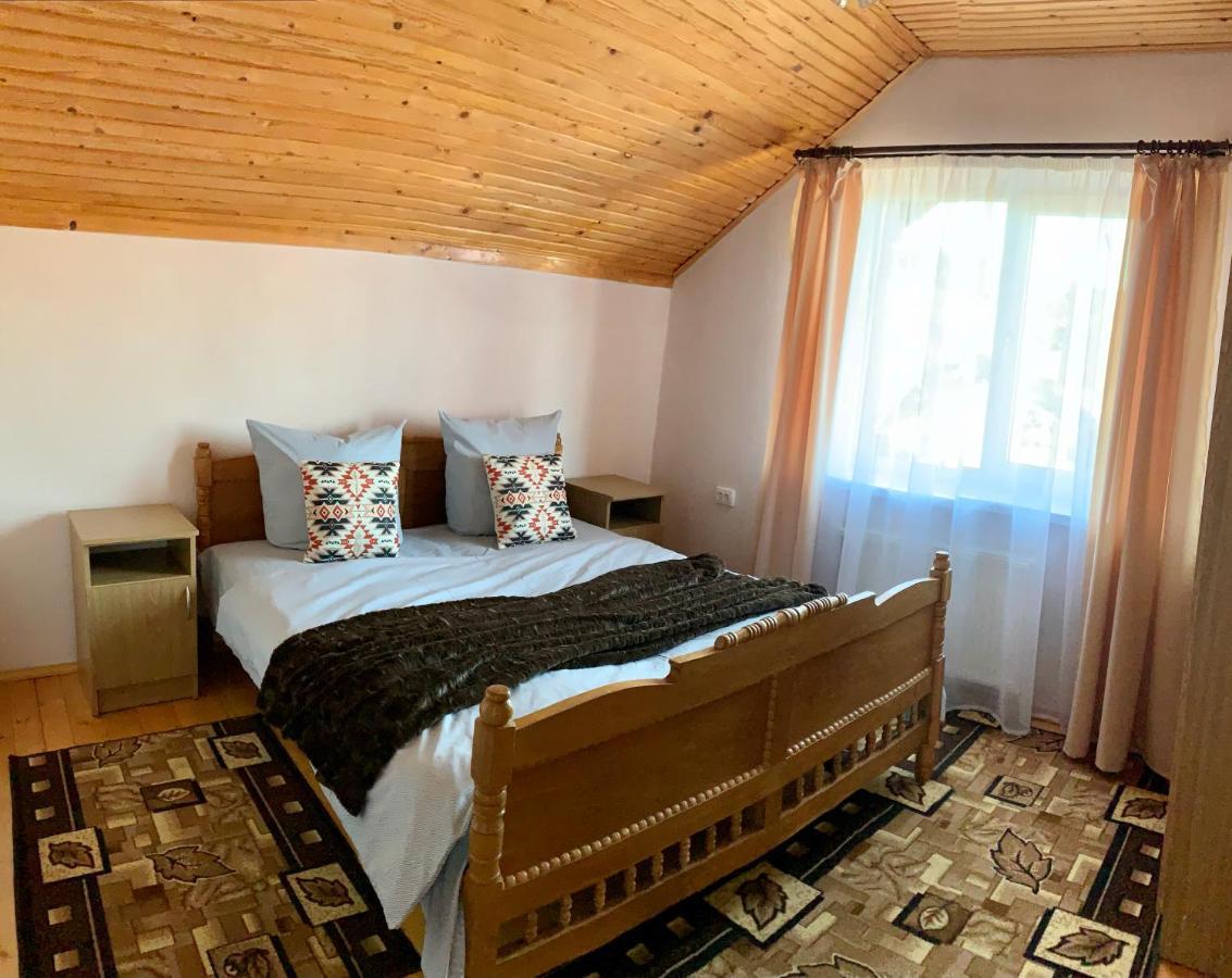 Ніч Над Карпатами Hotel Slavske Eksteriør billede